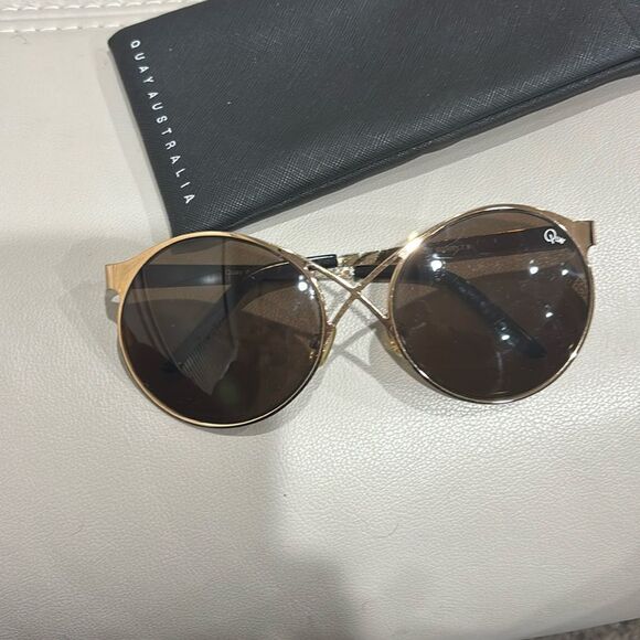 Quay Sorry Not Sorry sunglasses - Picture 1 of 4